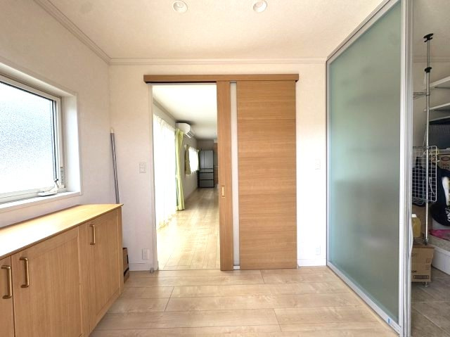 坂城町　築浅中古住宅の玄関
