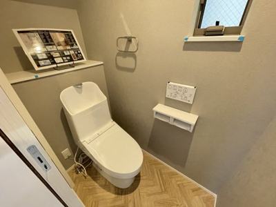 【トイレ】 | 脇田町新築一戸建 | １階トイレ
