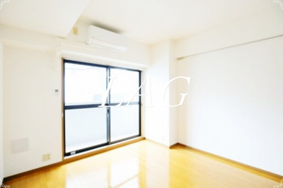 【居間・リビング】 | ヴェルステージ神田 | 洋室のお部屋です。