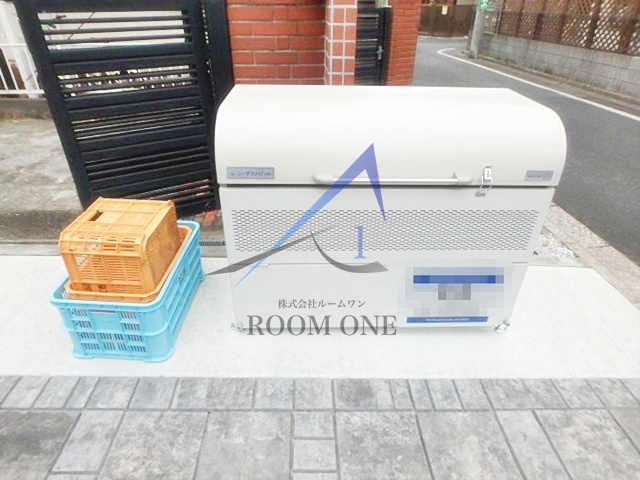 メゾン・ド・レーヴのその他共用部分|敷地内ゴミ置き場です。