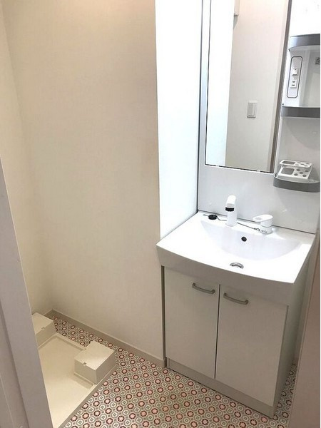 【独立洗面台】