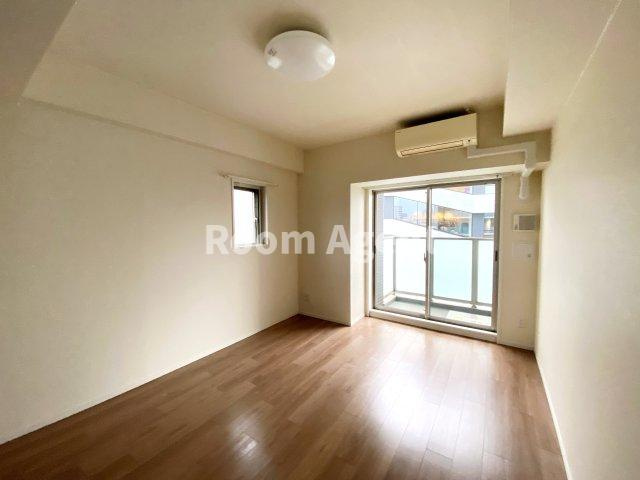 リシュドール鶴舞公園の居間・リビング