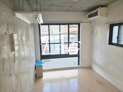 【居間・リビング】 | CREAL高井戸 | 洋室のお部屋です。