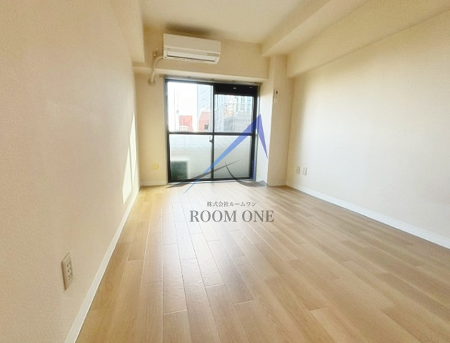 ライオンズマンション西新宿第７の居間・リビング|洋室のお部屋です。