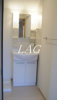 【洗面所】 | カーサクレド | 独立洗面台です。