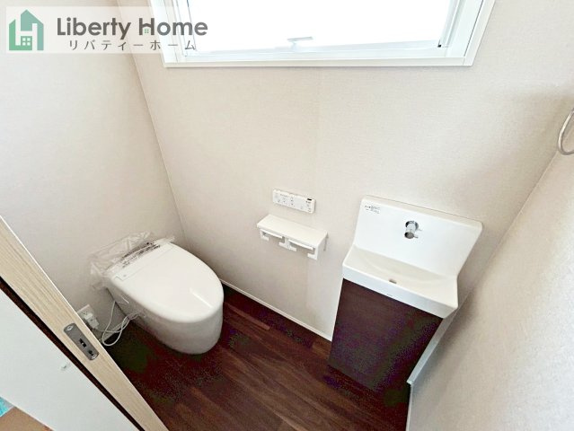 日立市東大沼町4丁目　3号棟　新築戸建のトイレ