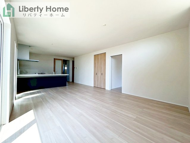 日立市東大沼町4丁目　3号棟　新築戸建の居間・リビング