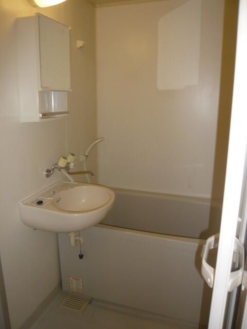 コトーＭの浴室