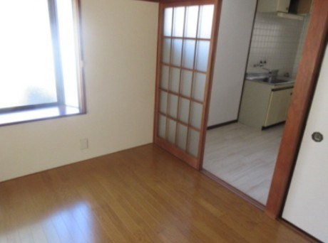 旭ハイツの居間・リビング