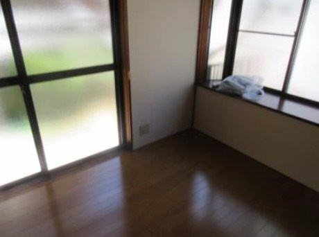 旭ハイツの寝室