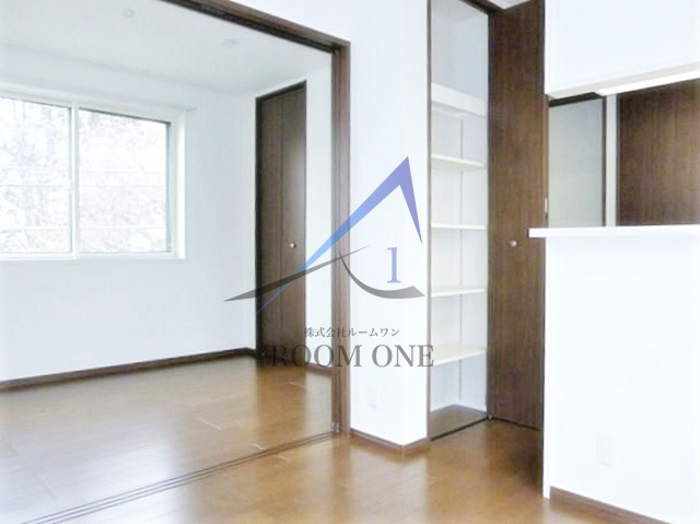 グランフェリシアＫ．Ｈ．の居間・リビング|洋室のお部屋です。