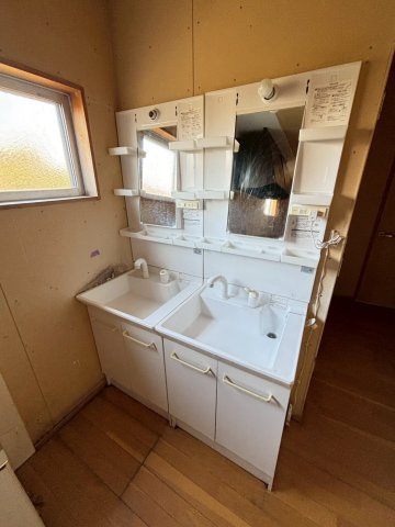 【独立洗面台】 | 菊陽町戸建 | 3棟画像。現況優先。