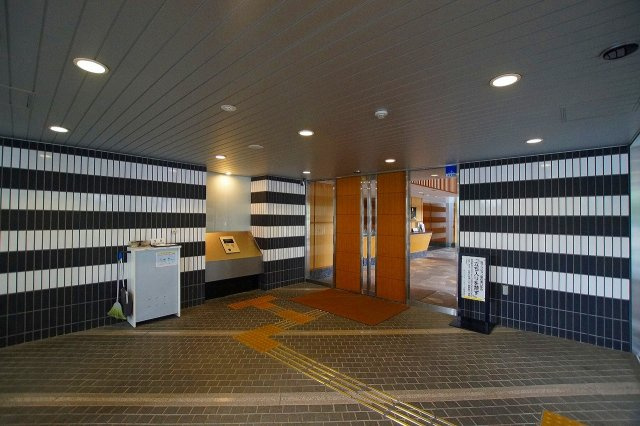 WコンフォートタワーズEASTのエントランス