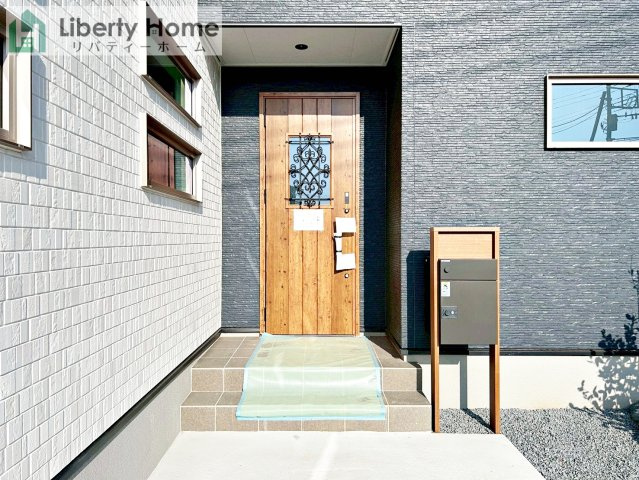 日立市東大沼町4丁目　4号棟　新築戸建のエントランス