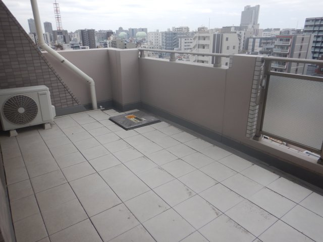 スパシエリーヴァ浅草のバルコニー