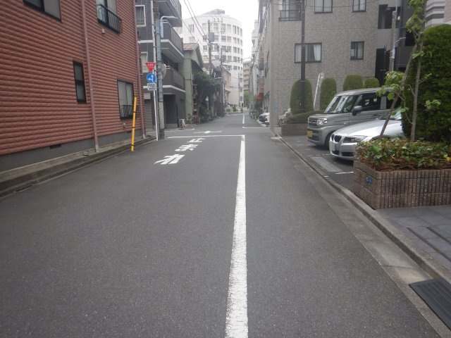 スパシエリーヴァ浅草のその他|前面道路