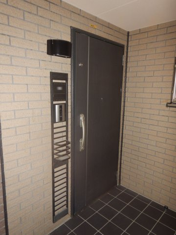レクセルヒルズ中落合見晴坂の玄関