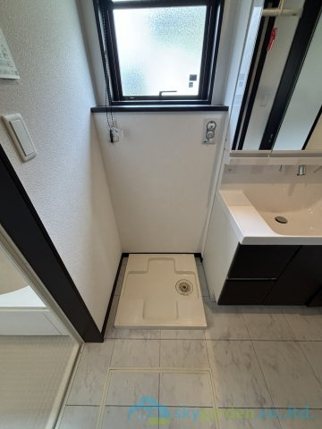 秦野市渋沢　中古戸建のランドリースペース