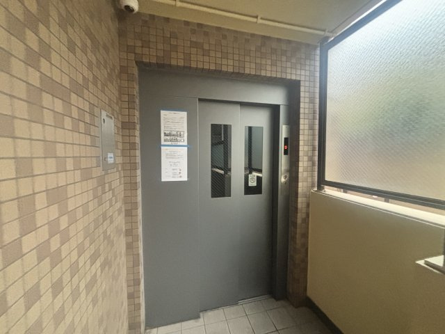 ワコーレプラティーク神戸深江駅前のバルコニー