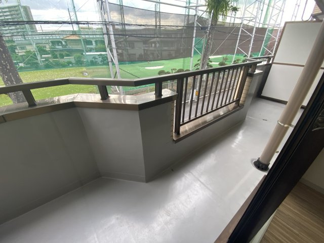四之宮マンションのバルコニー