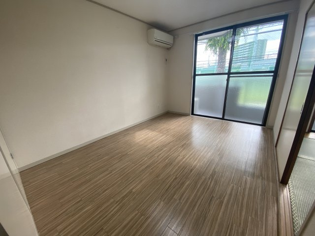四之宮マンションの洋室
