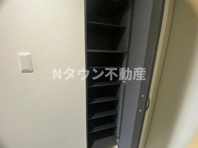 【収納】 | ルノンドームA | たっぷりとした収納スペースです