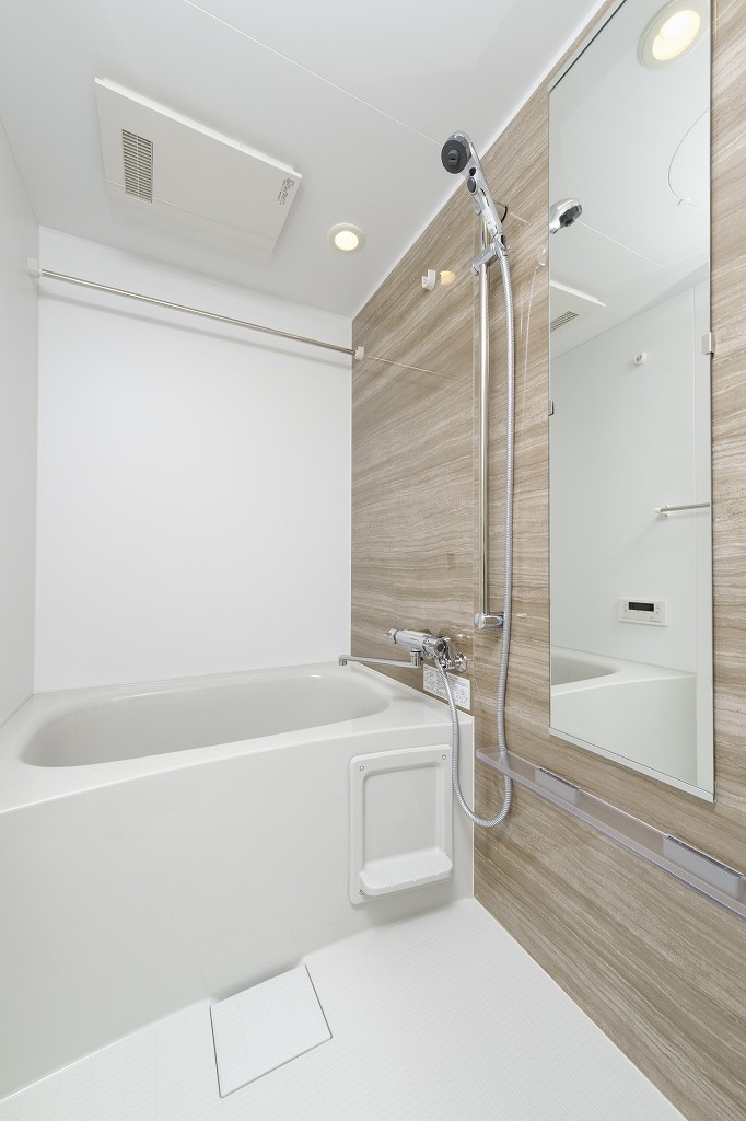 新品家具付きマンション博多駅南15(KaGood福岡)の浴室|日々の暮らしに欠かせないお風呂です