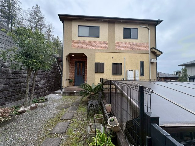 鳩山町松ケ丘　中古戸建　「高坂駅」バス13分　敷地92坪　【鳩山小学区】の外観