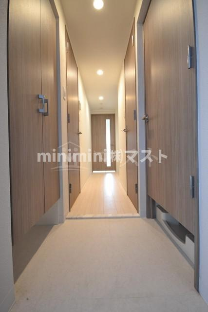 エスリード中之島クロスゲートの玄関