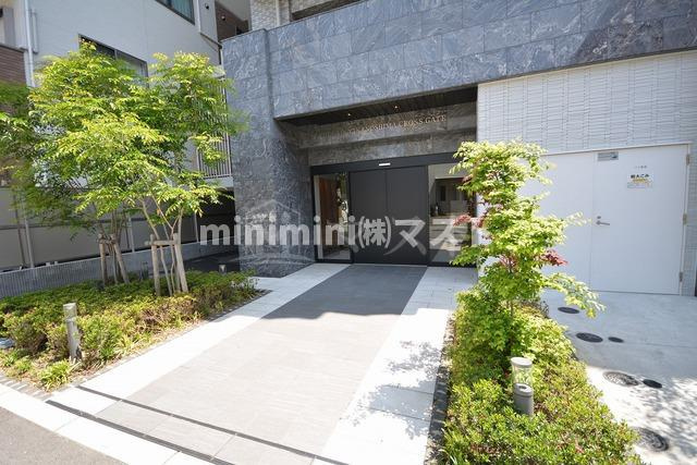 エスリード中之島クロスゲートのエントランス