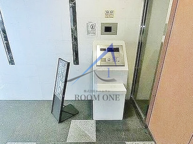 パレステュディオ新宿御苑前のセキュリティ|オートロックです。