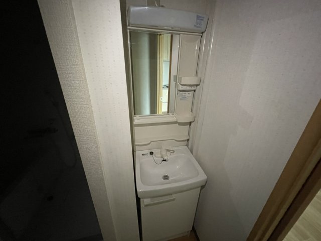 奥野ビルの洗面所