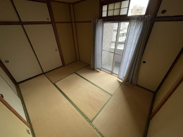 奥野ビルの和室