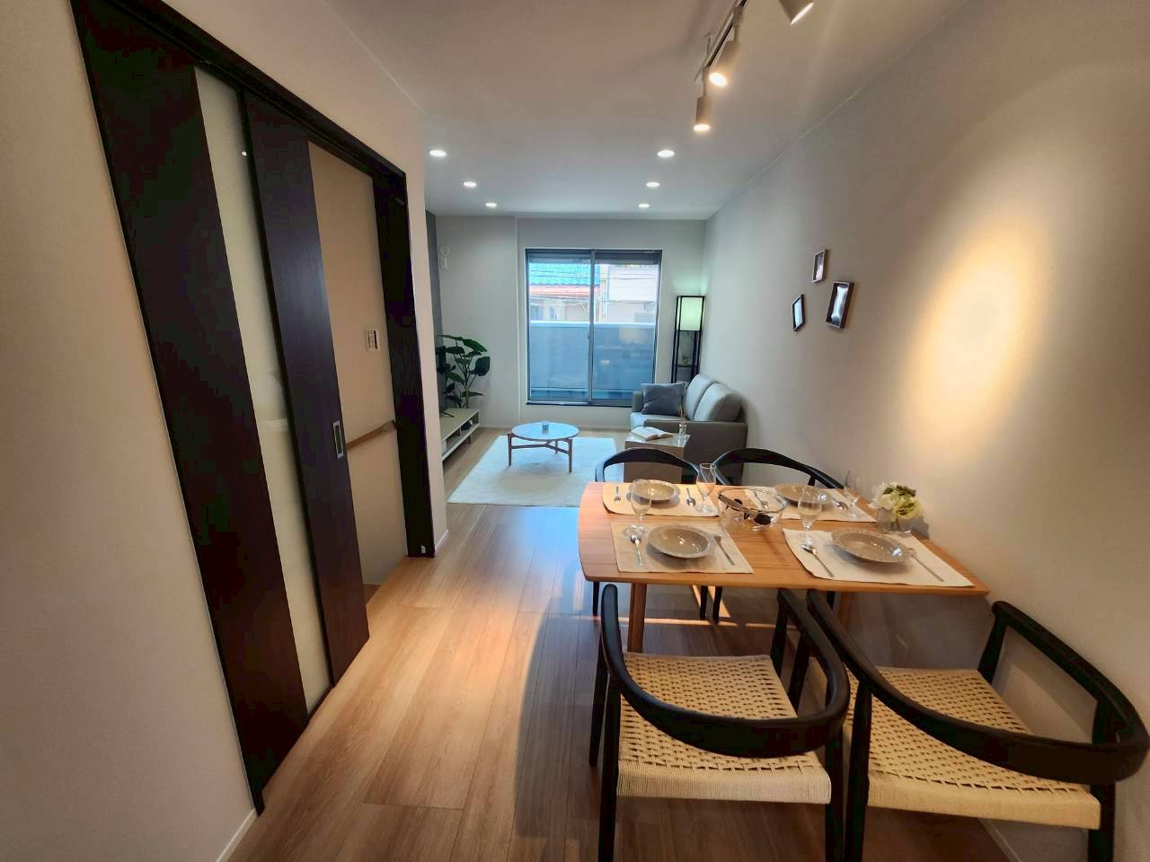 堺市北区北花田町２丁新築戸建の居間・リビング
