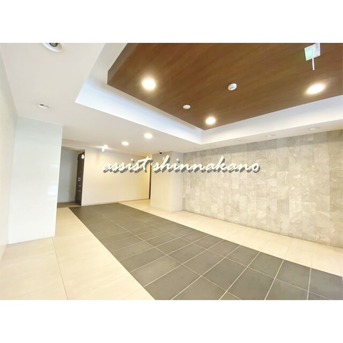 レジデンシャルステート中野富士見町のエントランス