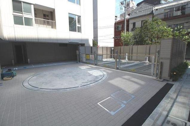 プレミスト新宿山吹の駐車場|プレミスト新宿山吹