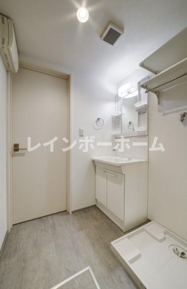 robot home 愛宕町Bの独立洗面台