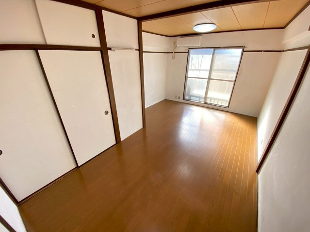 【寝室】