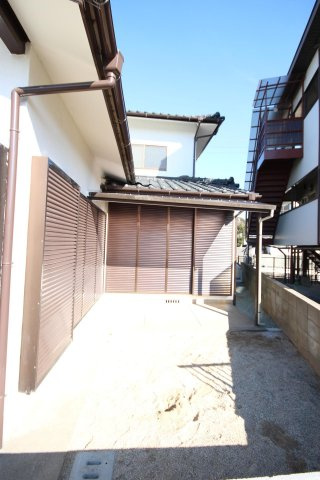 野中町住宅のバルコニー|落ち着いた時間を過ごせるバルコニーです