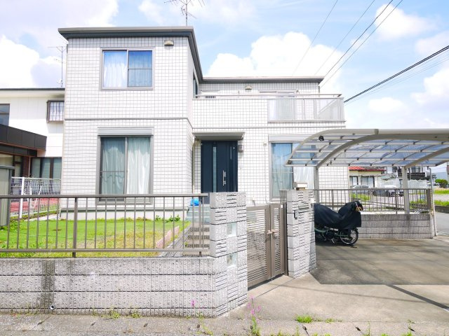 茂原市北塚　中古戸建の外観|平成18年3月築 4SLDK オール電化IHエコキュート カーポート2台 スーパーベイシア徒歩約9分