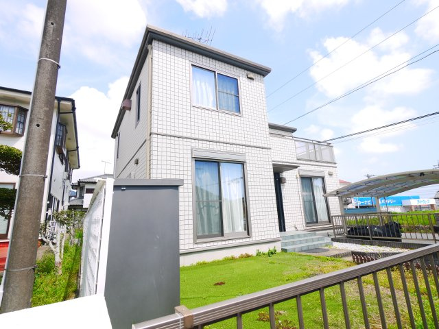 茂原市北塚　中古戸建の外観|平成18年3月築 4SLDK オール電化IHエコキュート カーポート2台 スーパーベイシア徒歩約9分