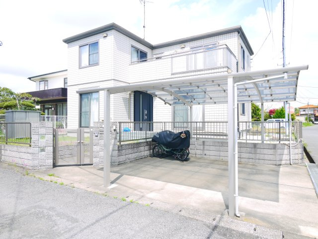 茂原市北塚　中古戸建の外観|平成18年3月築 4SLDK オール電化IHエコキュート カーポート2台 スーパーベイシア徒歩約9分