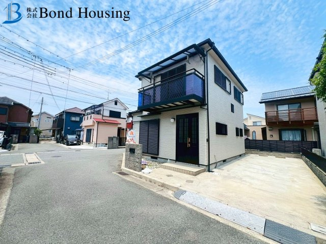 令和８年６月リフォ完成予定　LDK18.5帖　玉津町今津　中古戸建の前面道路含む現地写真