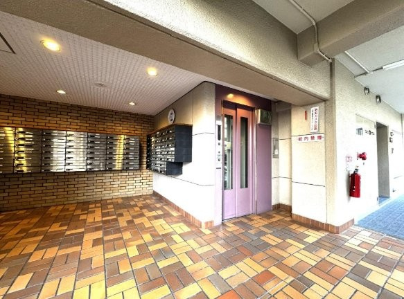 レック住道スカイハイツのその他共用部分|エレベーター
■物件内覧・資金計画相談・住宅ローン相談、リフォーム相談、お問合せ受付中■
※当日・翌日のご内覧、ご相談はお電話でのお問合せがスムーズです！