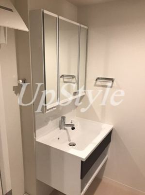 【洗面所】 | メゾン・イズミ