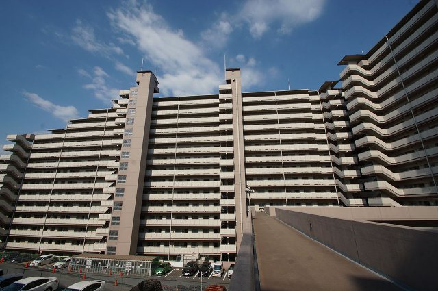 メゾンドールウイングヒルズ四番館