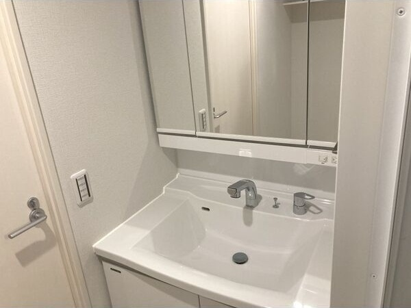 フォレストスクエア六番の洗面所