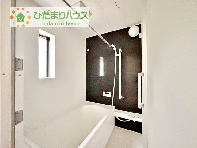 【浴室】 | かすみがうら市下稲吉第15　新築戸建　6号棟 | 大人が足を伸ばしても十分な広さ！一人でゆっくりくつろぐ時間も大切です！
