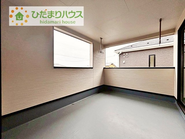 【バルコニー】 | かすみがうら市下稲吉第15　新築戸建　6号棟 | 人気が高いインナーバルコニーを採用♪天候を気にせず洗濯物を干せ、紫外線も気にせずに済みます(*^^)v