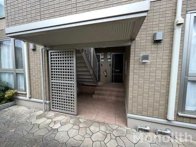 メゾン松之浜Ⅱのエントランス
